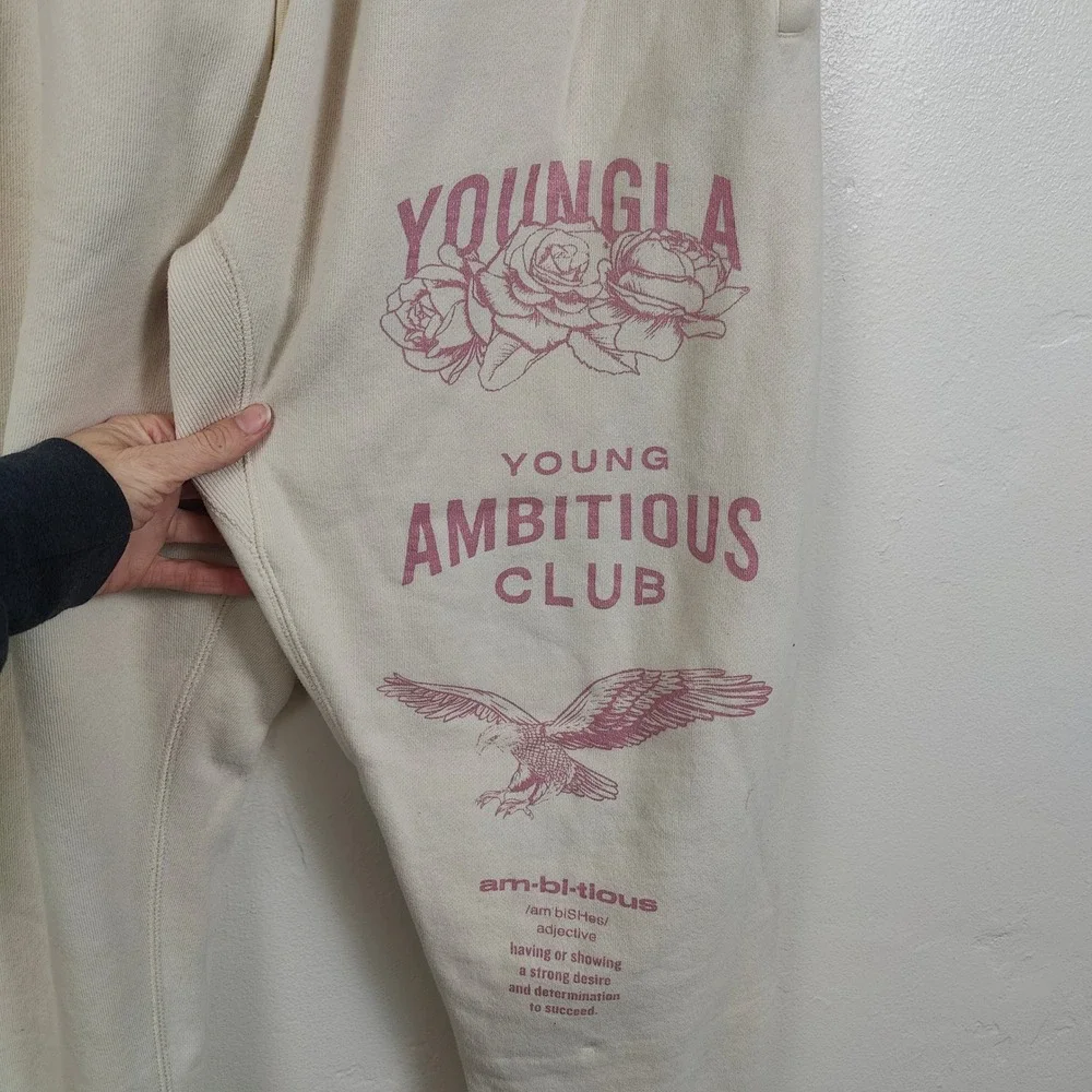 YoungLA Young‎ Ambitious Club Pants Mens Medium Cream Graphic Joggers Gymwear